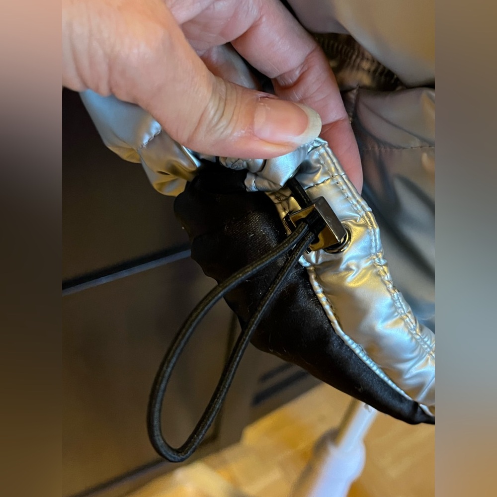 ASOS Topshop silver metallic puffer jacket. Elastic cuff insets. 2 pockets. M - Picture 6 of 10